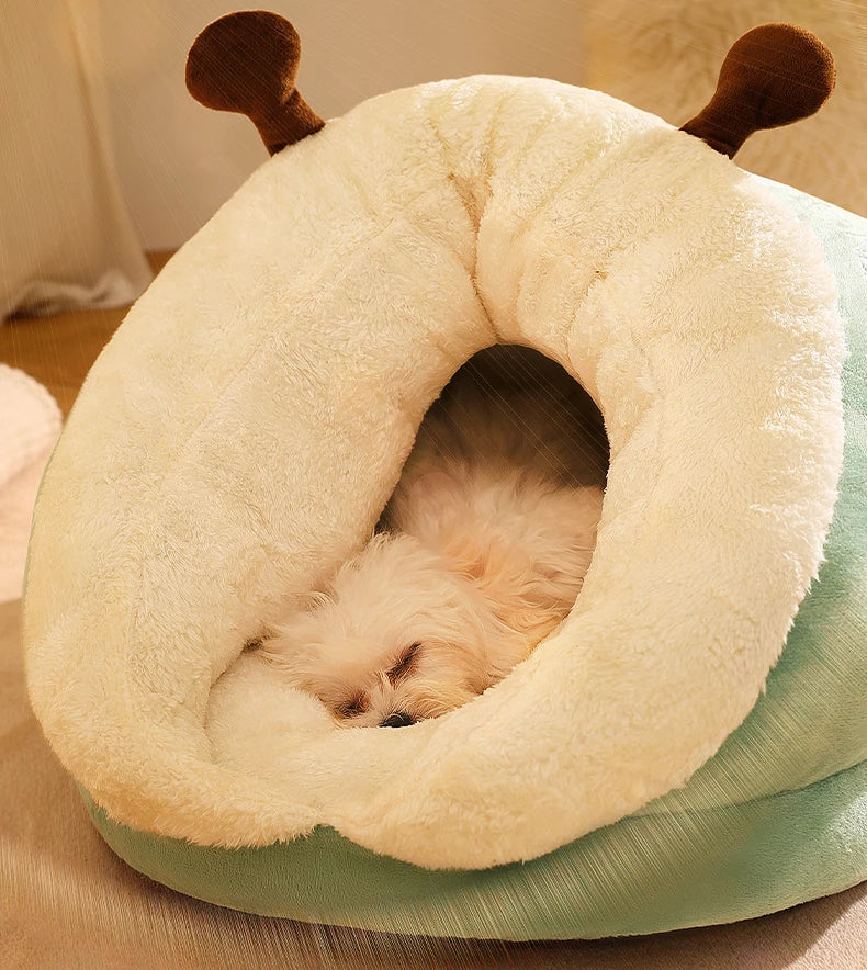 Cozy Cat Bed by Kevat Vesi