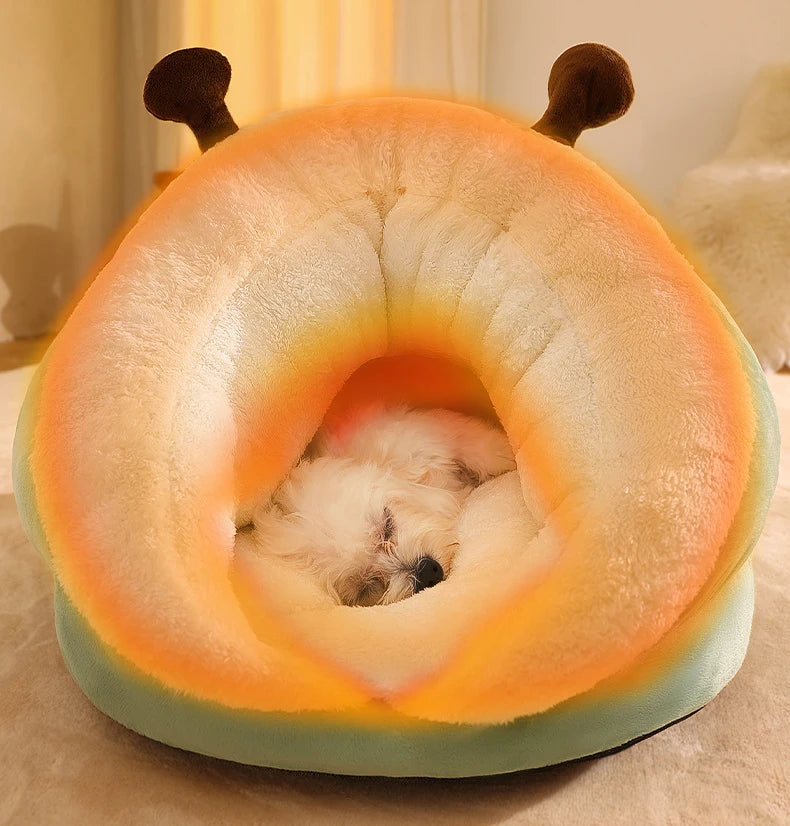 Cozy Cat Bed by Kevat Vesi