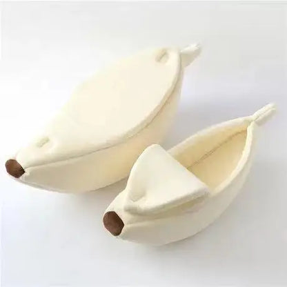Petzrella Banana Cat Bed House – Cozy Plush Pet Basket