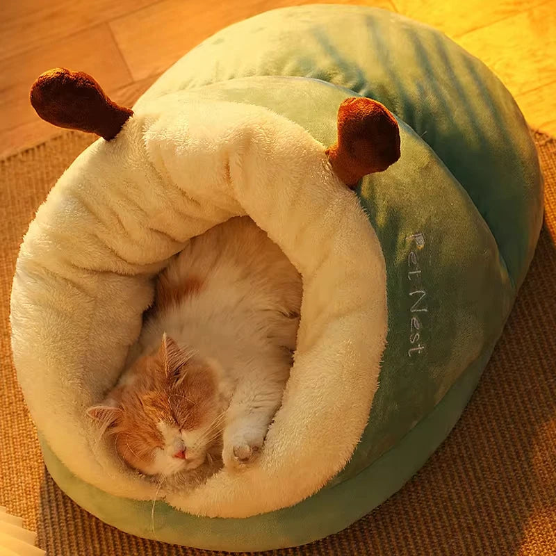 Cozy Cat Bed by Kevat Vesi