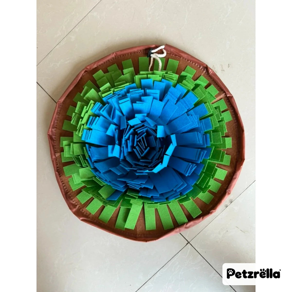 Petzrella Dog Snuffle Mat – Foraging Bowl for Slow Feeding