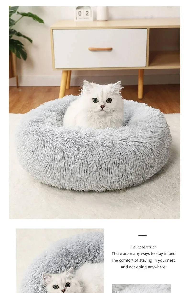 Plush Calming Cat Bed for Comfortable Sleep