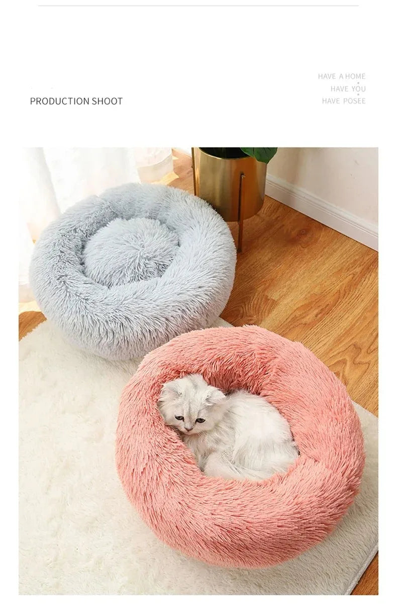 Plush Calming Cat Bed for Comfortable Sleep