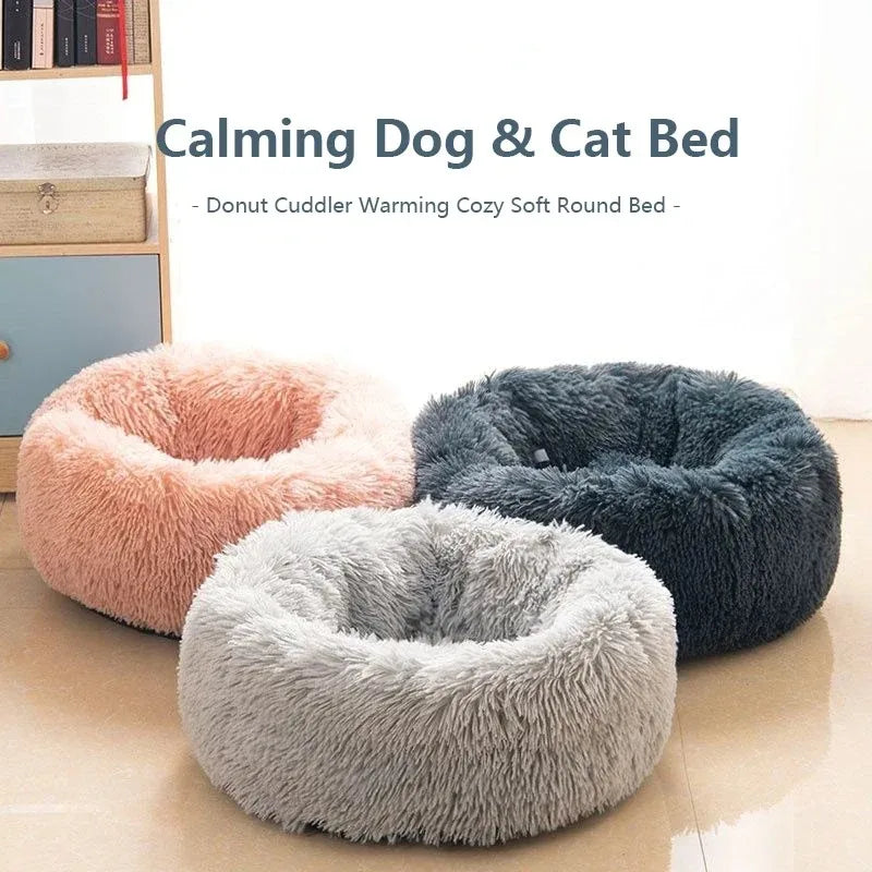 Plush Calming Cat Bed for Comfortable Sleep