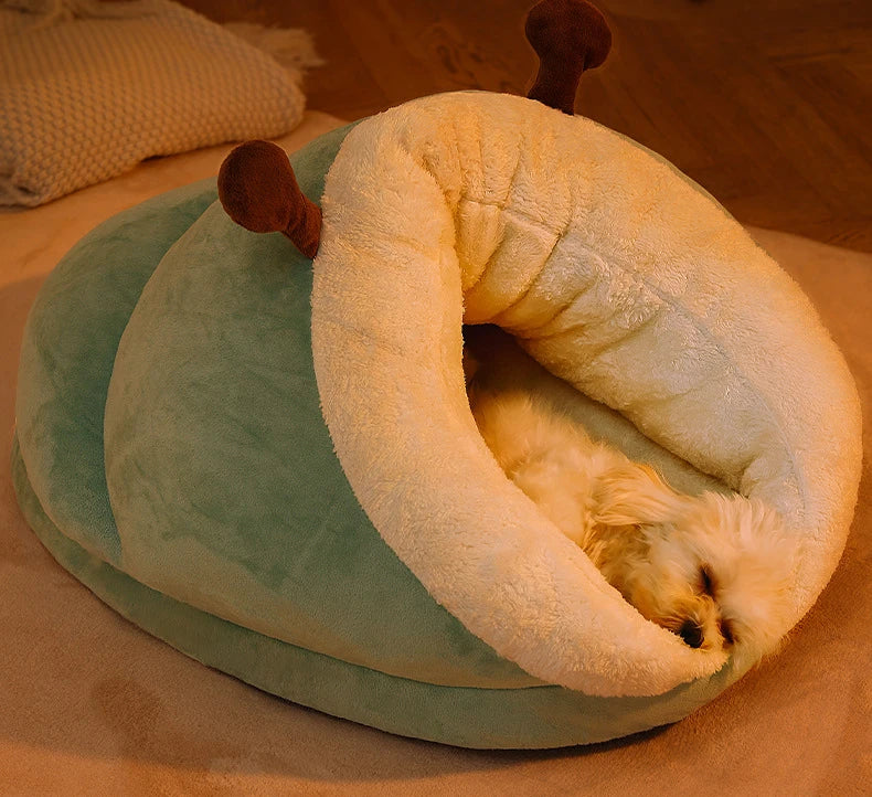 Cozy Cat Bed by Kevat Vesi