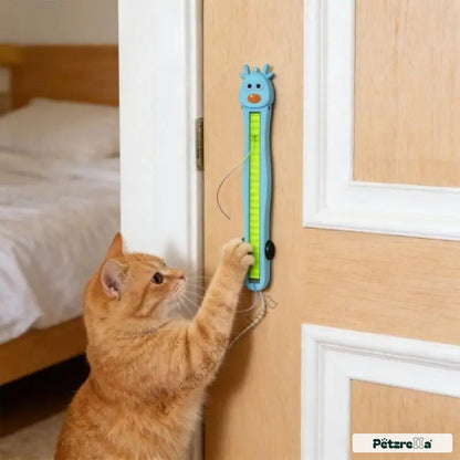 Petzrella Auto Cat Teaser — Self-Rotating Feather Wand Toy for Indoor Cats - Petzrella Kft.