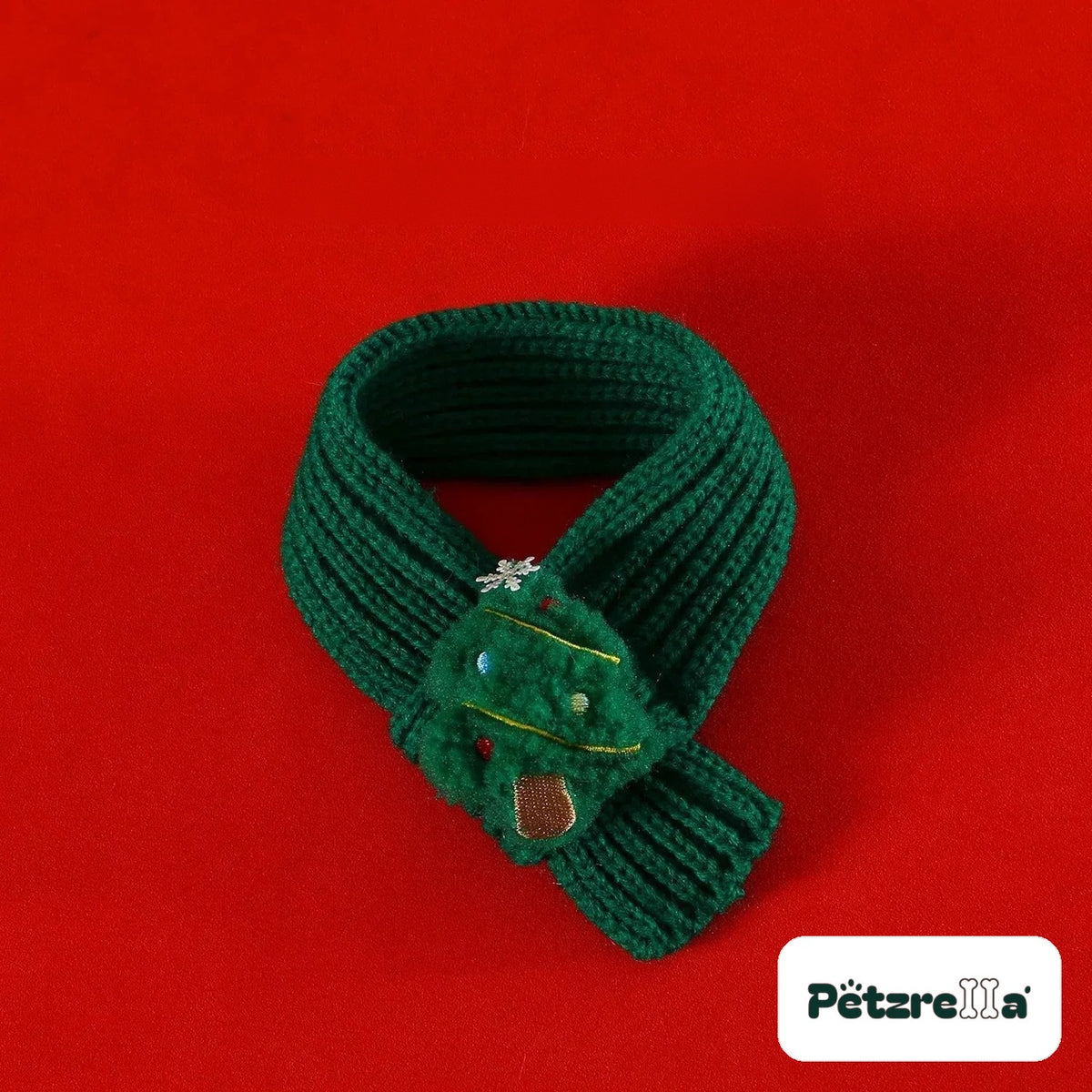 Petzrella Christmas scarf size S green with Christmas tree